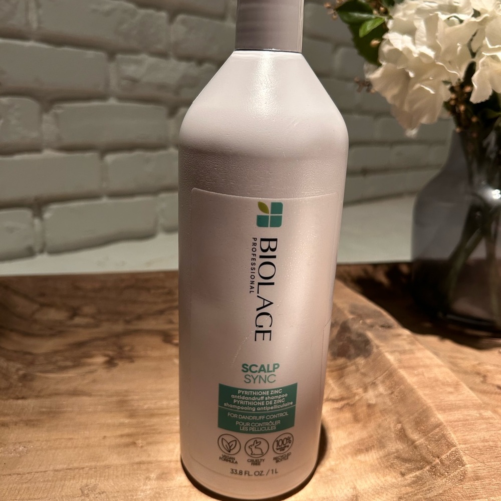 New Biolage Professional Scalp Sync Anti-Dandruff Shampoo 33.8 fl oz – Sealed